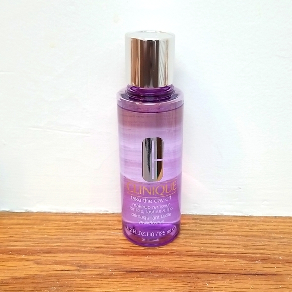CLINIQUE MAKEUP REMOVER - Picture 1 of 3